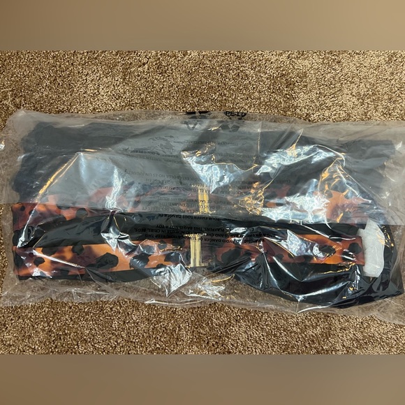 Fox & Royal Vibeka Print One Piece - Picture 7 of 10